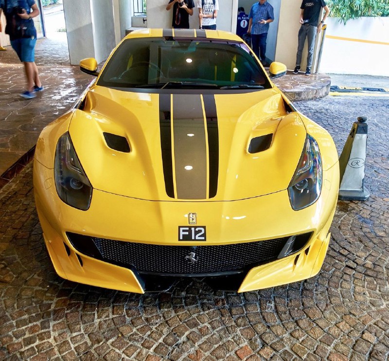 ferrari f12