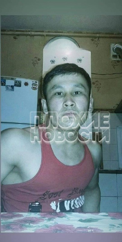 В Петербурге таджик познакомился с местной жительницей, избил, а затем затащи...