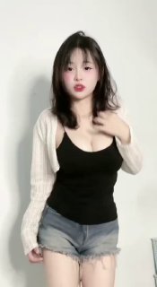 Cộng đồng 18 : @gaixinh18s