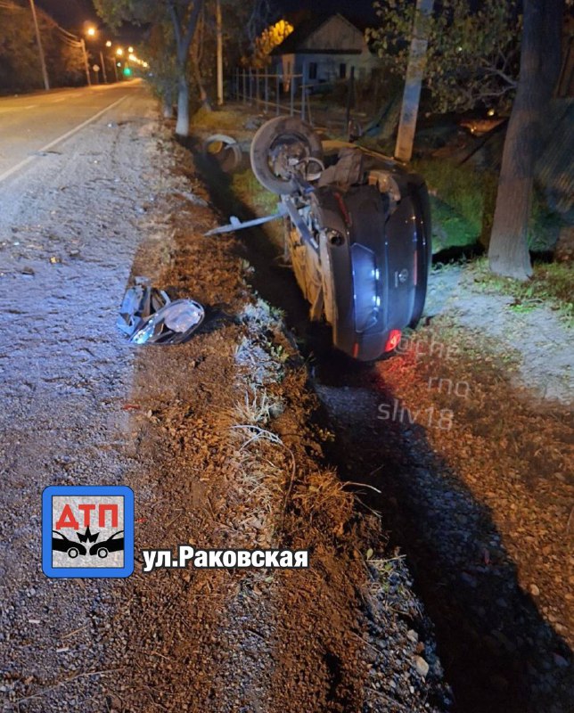 доехав до светофора у водителя внезапно заглох мотор