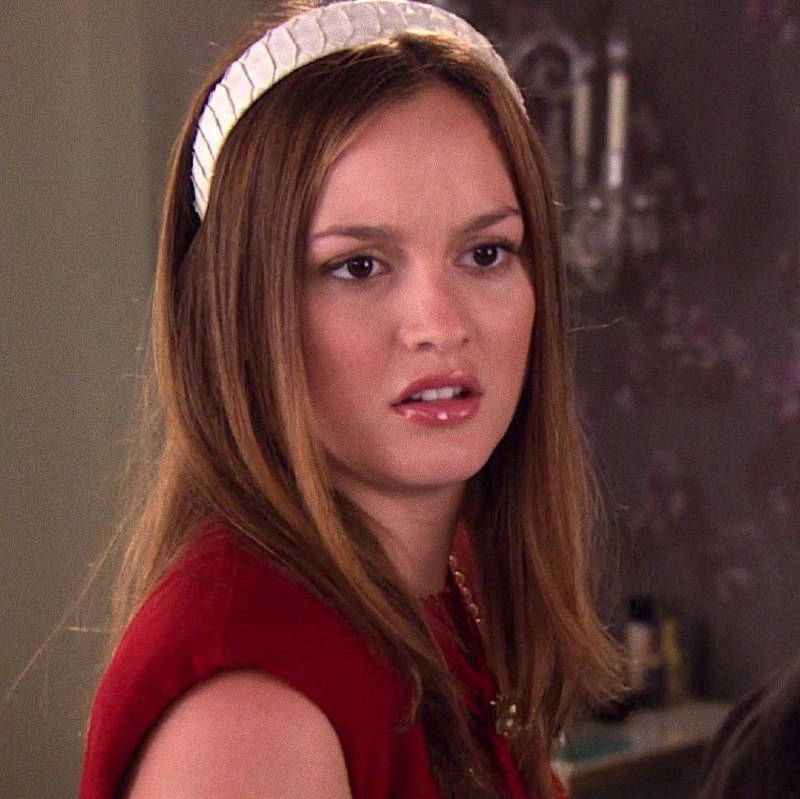 моё лицо, когда они посмели меня перебить (я замкнусь в себе и больше не скаж...