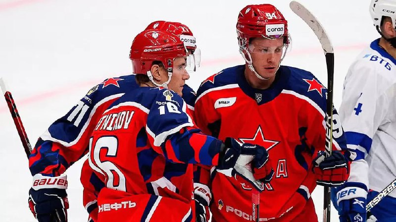 Роботы в москве в цска. Битва роботов роботы. Бои роботов на арене. Роботы в москве в цска. Роботы в москве в цска.