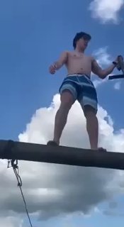 Каскадер из него не получится.   Tresh in Ukraine   18+