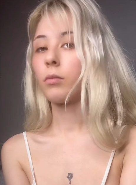 Bigolive Aybüke, 23 Yaşında, Hatunun Farklı Bir Aurası Var.(bo ...