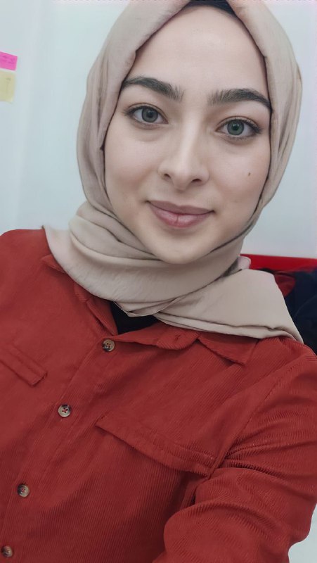 Türbanlı Nursima, 19 Yaşında, Mersin'de Yaşıyormuş. Tadımlık G ...