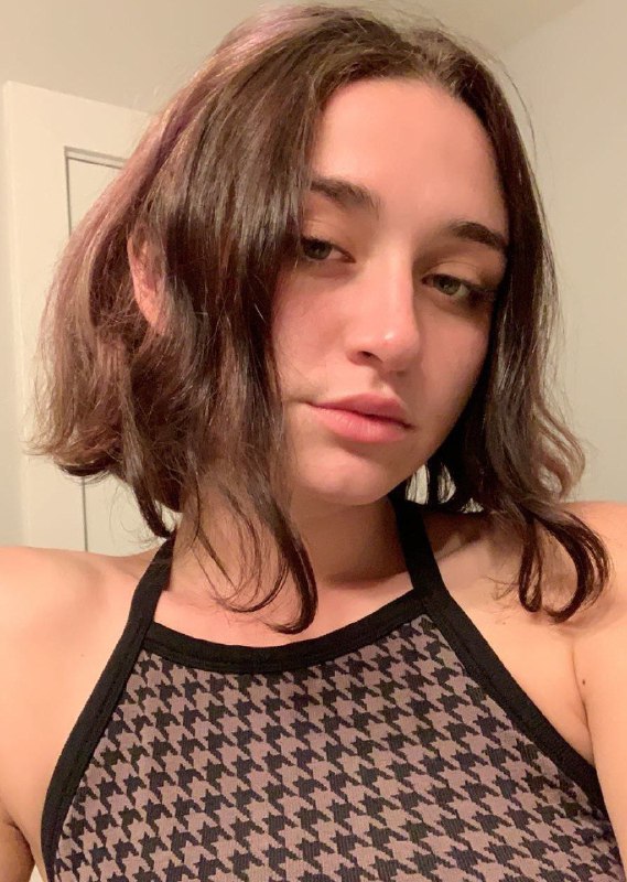 Liseli Zoe ve Erkek Arkadaşıyla Beraber Çektiği OnlyFans Dev A ...