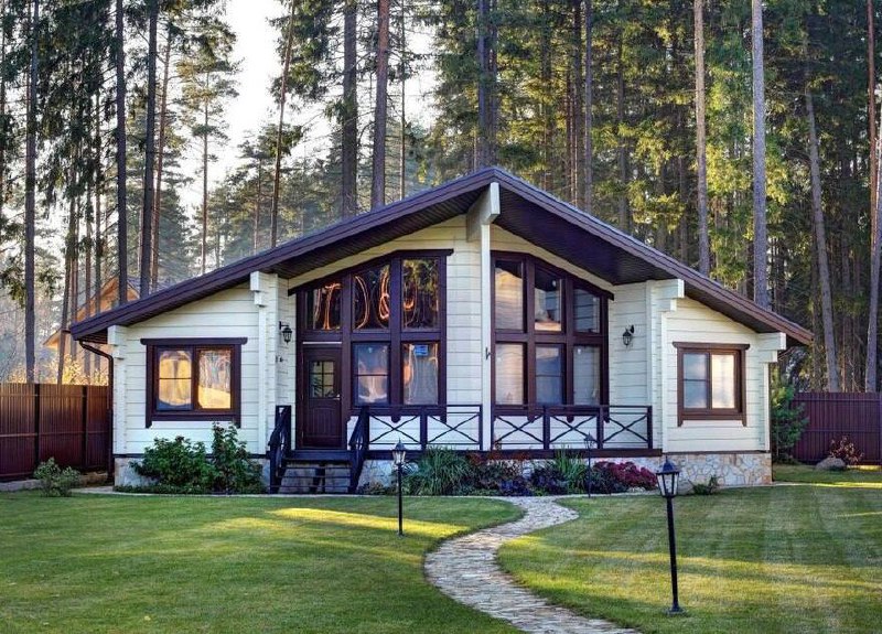 Проект 1-этажного интересного дома   План дома: 1. Крыльцо 3,8 кв м 2. Гостин...