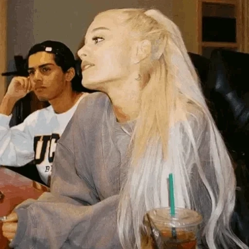 ᴀᴍʙɪᴛᴄʜɪᴏᴜs sticker 47