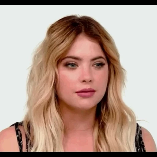 Ashley Benson [ @AshleyVBenson ] sticker 40