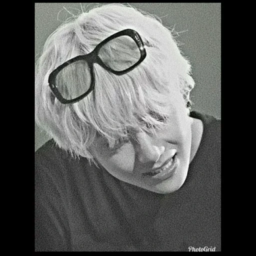 ʙᴀʀᴏɴ ᵐᵒᵒᵈ➹ @BaRoN_tae sticker 18