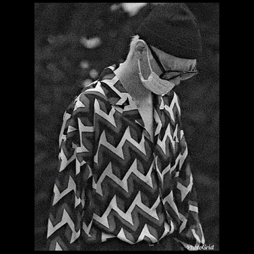 ʙᴀʀᴏɴ ᵐᵒᵒᵈ➹ @BaRoN_tae sticker 8