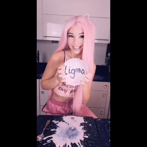 Belle Delphine by @DracuDinBotiza sticker 7