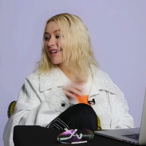 Christina Aguilera | @SameOldMistake🥀 sticker 35