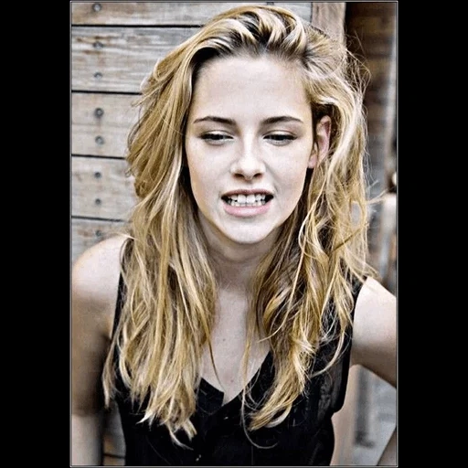 ᵏʳᶤˢᵗᵉᶰ ˢᵗᵉʷᵃʳᵗ • ᵉʳᵉᶜᵃ [ @vampire_feri ] sticker 5