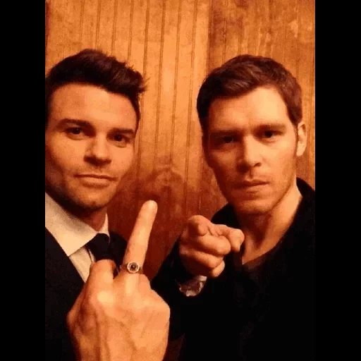 𝔖𝔬𝔥𝔯𝔞𝔟𝔐𝔦𝔨𝔞𝔢𝔩𝔰𝔬𝔫 @NiKIausMlkaeIson sticker 22